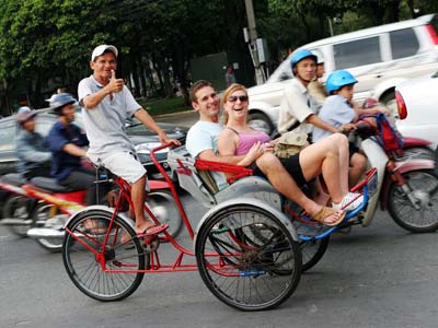 Single rondreis Vietnam (3 weken); Varen tussen karstrotsen als in een Chinese pentekening